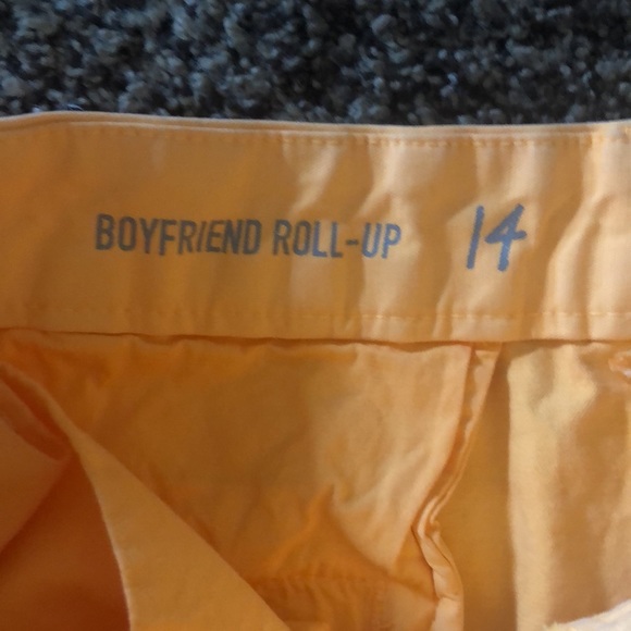 Boyfriend roll up khaki shorts by Gap Sz 14 - Picture 2 of 5